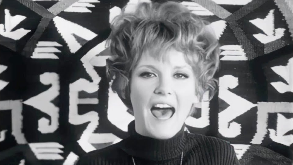 Petula Clark   Downtown (1964) 4K [bars]